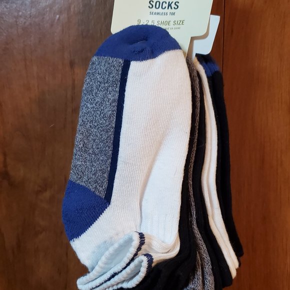 Tucker & Tate Socks - 12 Pair  🥰 2 for $10 on select kids items 🥰 - Picture 2 of 9